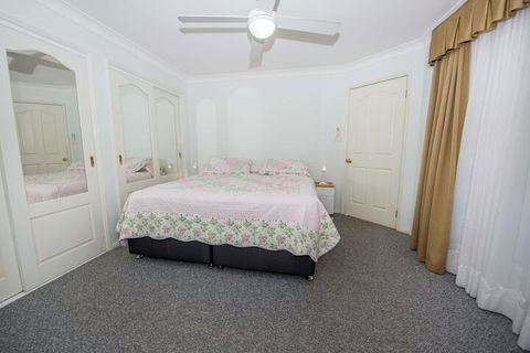 Ajax Avenue 2 / 35 Nelson Bay - Accommodation Broome 2