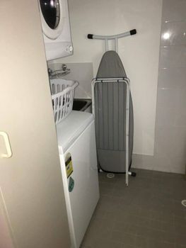 Victorian Chic Row Cottage - Accommodation Broome 3