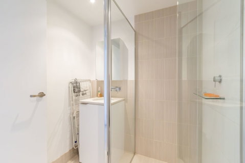 TIARA, 1BDR Southbank Apartment - Accommodation Broome 3