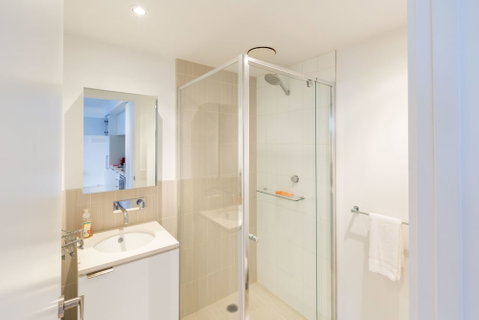 TIARA, 1BDR Southbank Apartment - Accommodation Broome 1