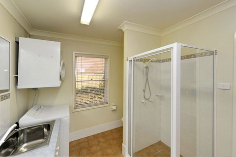 Marine Dr 2 / 70 Fingal Bay - Accommodation Broome 3