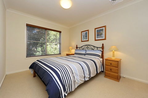 Marine Dr 2 / 70 Fingal Bay - Accommodation Broome 6