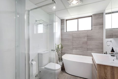 Victory Court Unit 1 / 3 7 Columbia Close - Accommodation Broome 5