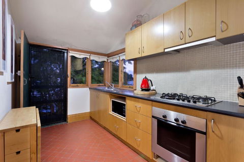 Annies Victorian Terrace Accommodation Fremantle - Accommodation Broome 6