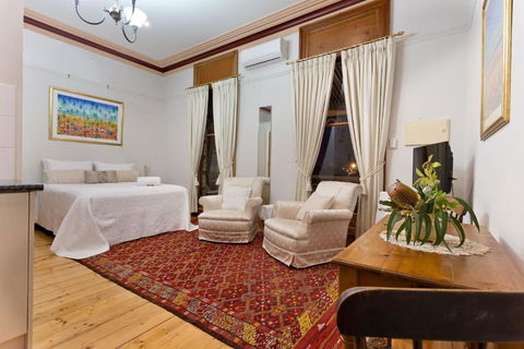 Annies Victorian Terrace Accommodation Fremantle - Accommodation Broome 5