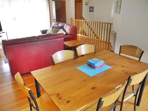 LAKESIDE2 - Accommodation Broome 3