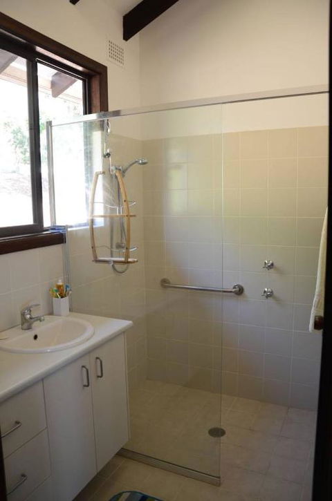 Barrels Beach House 28 Dulconghi Street - Accommodation Broome 1