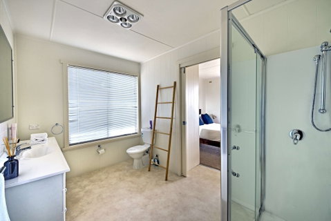 Waders - Accommodation Broome 4