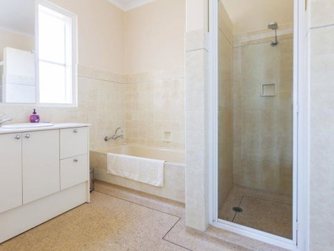 BEACH BELLE MORNINGTON - Accommodation Broome 2