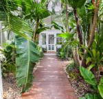 The Lakehouse in Raffetys Resort - Accommodation Broome