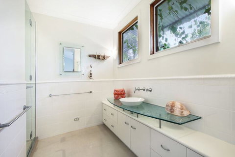 Bancroft Bay Frontage - Accommodation Broome 5