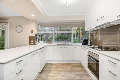 Hilltop Beach House: Newly Updated - Accommodation Broome 1
