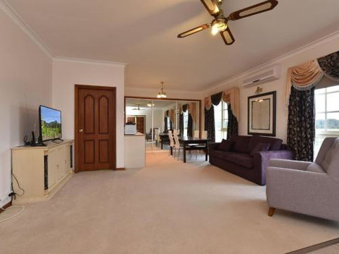 Wine Country Homestead 1br Studio - Accommodation Broome 6
