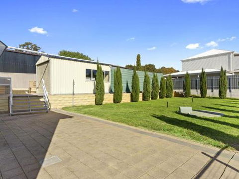 VALLEY VIEWS 10 Valley Heights Drive - Accommodation Broome 2