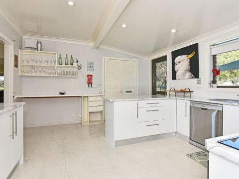 Just Listed Blaxlands Homestead The Very Best Location In The Valley Walk To Everything - Accommodation Broome 1