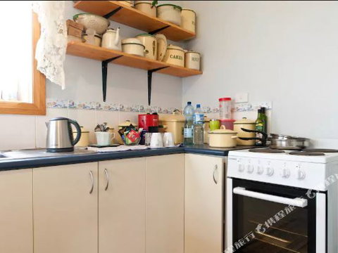 Wombat Haven Bed & Breakfast White Beach - Accommodation Broome 1