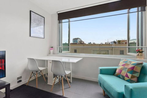 JOLI Directly Opposite MCG - Accommodation Broome 4
