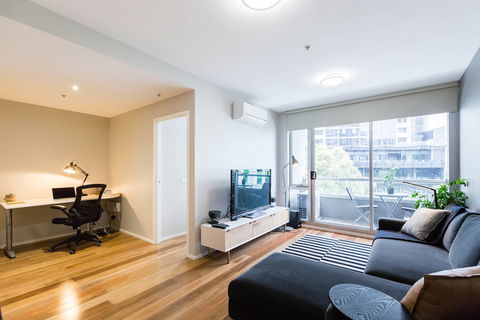 SANDRA, 1BDR Carlton Apartment - Accommodation Broome 2