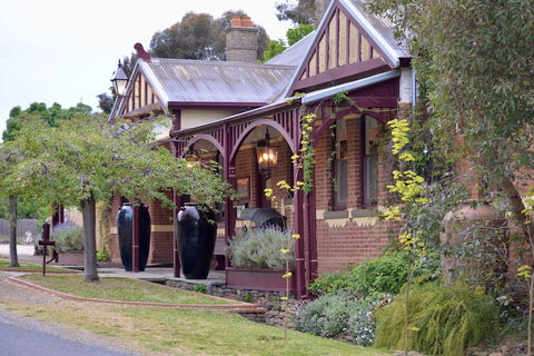 The Eaglehawk Country House Hotel Maldon - Accommodation Broome 0