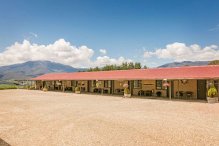 Mount Beauty VIC Accommodation Broome