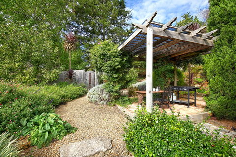 Hills Havens Cottages - Accommodation Broome 2
