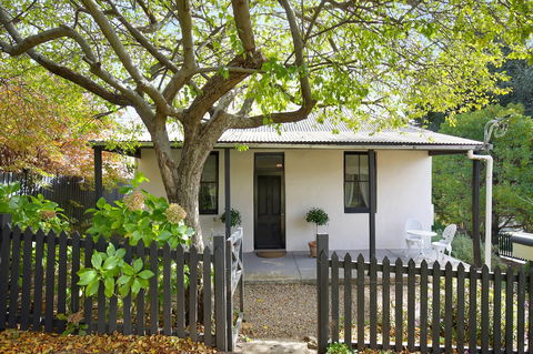 Hills Havens Cottages - Accommodation Broome 1