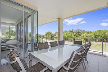 Bale Beach Front Resort Home Apartment 1128 - Accommodation Broome 3
