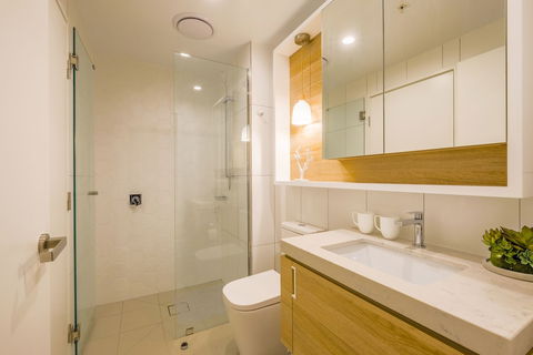 Homely Apartment At Woolloongabba - Accommodation Broome 6