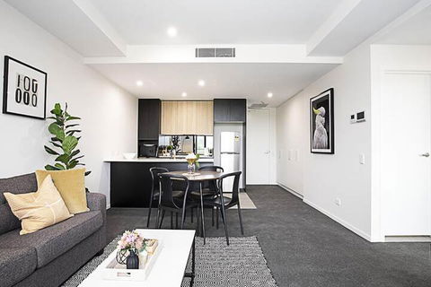 CANBERRA CHIC-Hosted By L'Abode - Accommodation Broome 6
