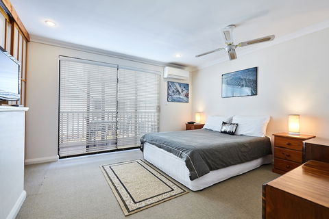Fremantle Townhouse Unit 5 - Accommodation Broome 5