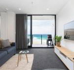 Luxury Beachfront Apartment in Newcastle - Accommodation Broome
