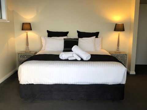 SEA EAGLE COTTAGE Amazing Views Of Bay Of Fires - Accommodation Broome 4