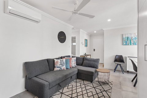 Bay Village Unit 11 / 47 Shoal Bay Road - Accommodation Broome 2