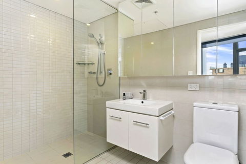 Vibrant Inner City Apartment SHIL2 - Accommodation Broome 0