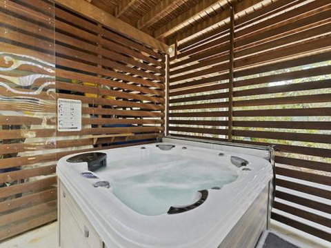 Jonnies 134 Tramican Street - Accommodation Broome 5