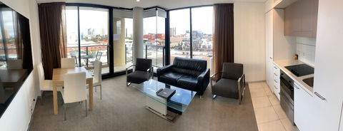 RNR North Terrace - Accommodation Broome 6
