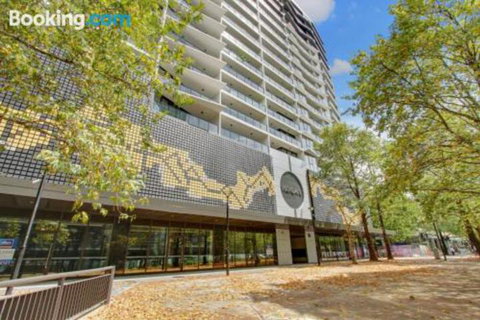 Cozy Homely Apartment CBR Central - Accommodation Broome 4