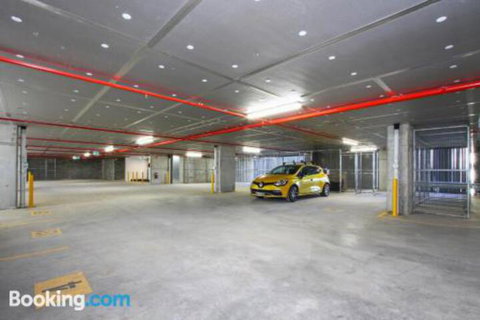 Cozy Homely Apartment CBR Central - Accommodation Broome 0