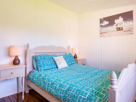 On Golden Ponds At Erowal Bay 4pm Check Out Sundays - Accommodation Broome 5