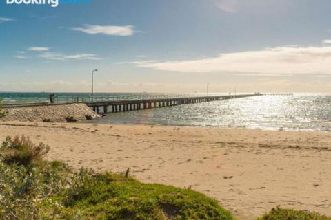 Rye Poolside Escape - Accommodation Broome 3
