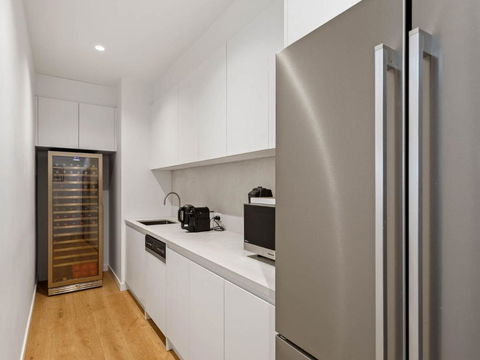 Fairway Views - Accommodation Broome 3