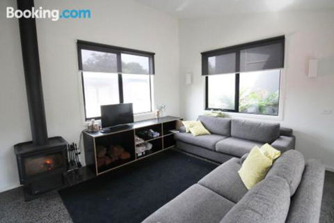 3 Anderson Avenue Sandy Point - Accommodation Broome 4