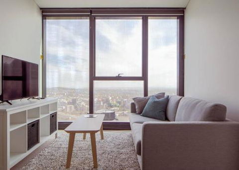 Spectacular City Views Pool & Free Parking - Accommodation Broome 0