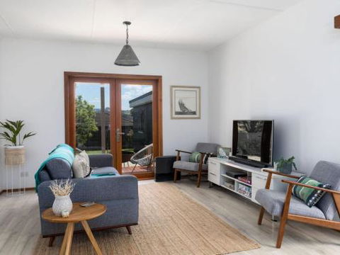 SPINDRIFT Kiama & Surrounds 4pm Check Out Sundays - Accommodation Broome 0