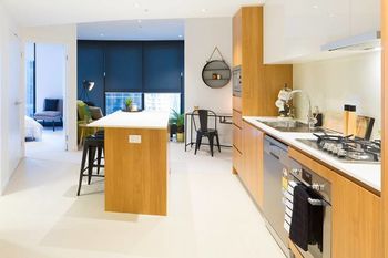 Brand New Heart Of City Executive Apartment - Accommodation Broome 3