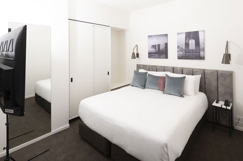 R Hotel Geelong - Accommodation Broome 6