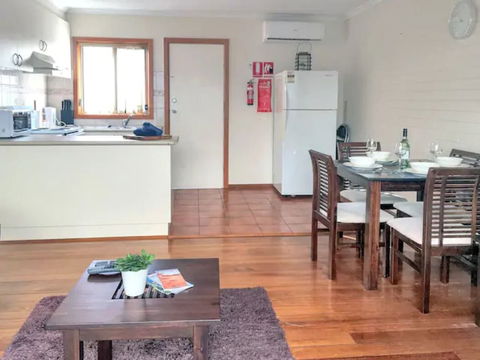 Home Near Shops & Beach - Accommodation Broome 5