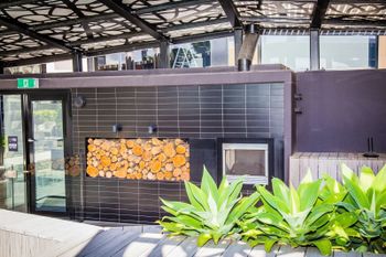 Modern Apartment With Pool & Spa - Accommodation Broome 4