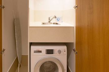 Compact Brisbane Pad With 2 Bedrooms - Accommodation Broome 6