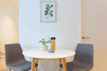 Compact Brisbane Pad With 2 Bedrooms - Accommodation Broome 2